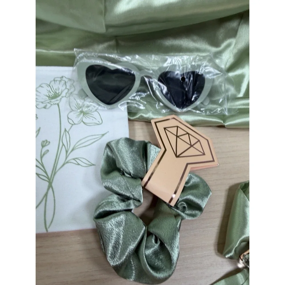 Maid‎ Of Honor Gift Set Sage Green Stainless Steel Tumbler / Pen / Hair Tie